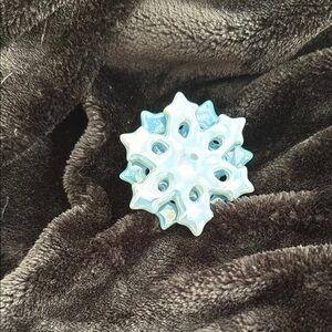 Nora Fleming: Snowflake - White and Blue- Retired